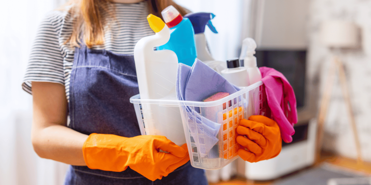 Time Saving Home Cleaning Hacks for Working Professionals